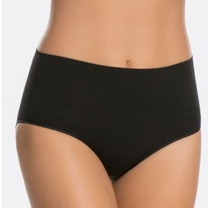 SPANX Everyday Shaping Panties NWT Sz L Black